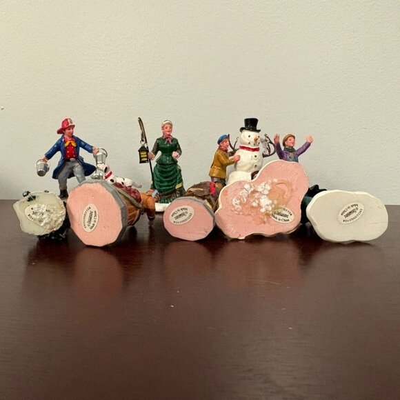 Lot Of Lemax Christmas Village Figures Accessories Good Condition (as is) - Picture 11 of 13